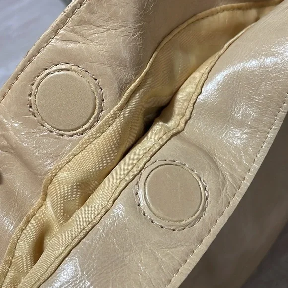 Via Spiga Lightweight Leather Handbag *Mint - Picture 5 of 11